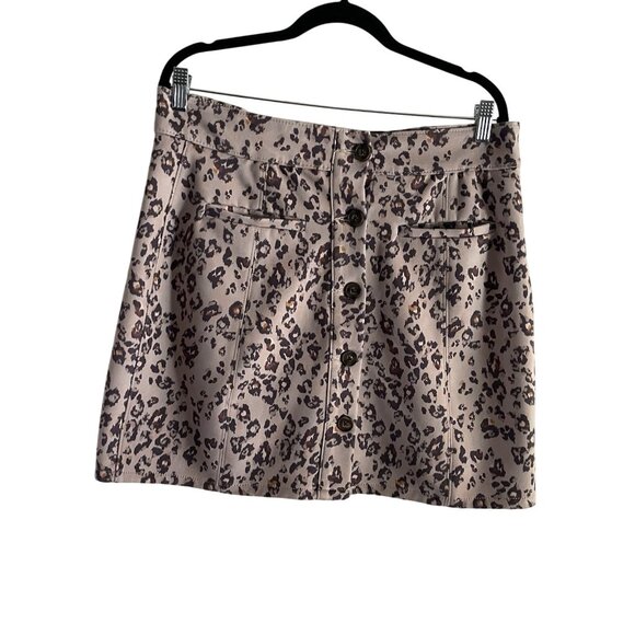 Maurices Women 14 Leopard Faux Suede High Waist Button Front Mini Skirt - Picture 2 of 9